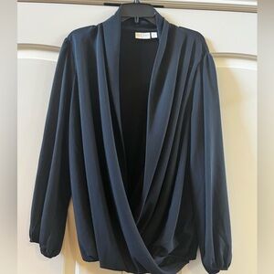 Beautiful black Bisou Bisou XL blouse
